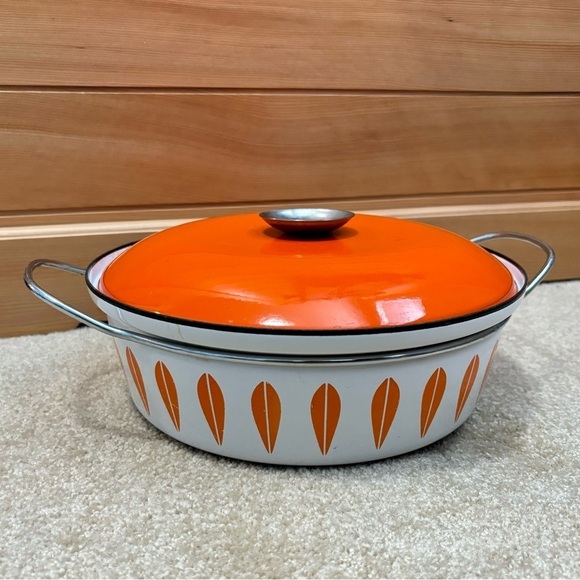 Vintage Cathrineholm Norway Lotus 10.5" Orange White Handle Saucepan with Lid - Picture 2 of 15